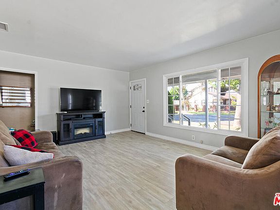 5th image of 13772 Danbrook Dr