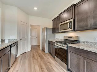 912 Mallorie Ln, Ferris, TX 75125