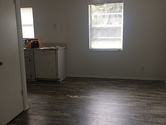 2nd image of 4304 Porpoise Dr