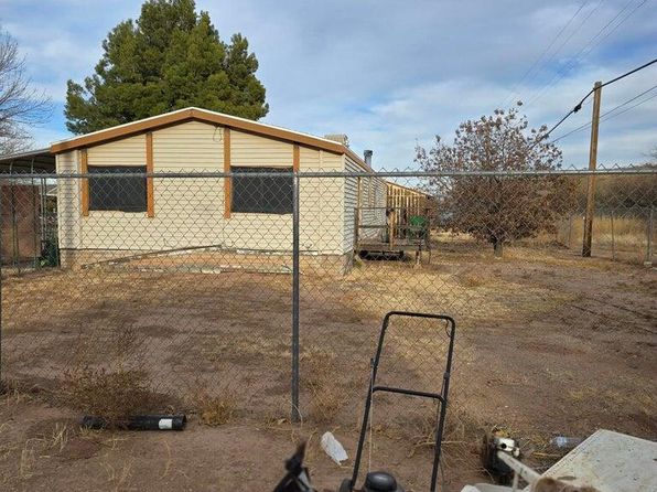 422 E Apache St, Huachuca City, AZ 85616