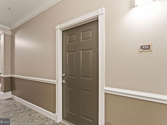 3rd image of 3850 Lightfoot St #152