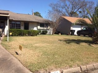 124 N 35th St, Nederland, TX 77627