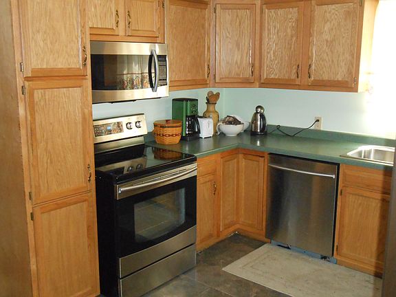 3rd image of 3058 N Pennsylvania St