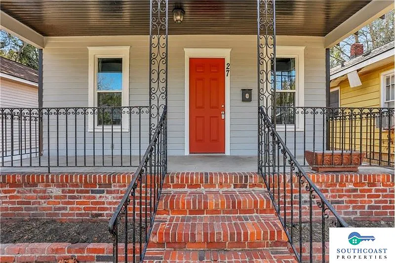 3 bed, 1296 sqft, $1,700 — Photo 2