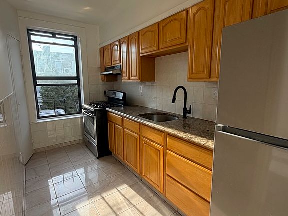 4th image of 72-28 66th St #2