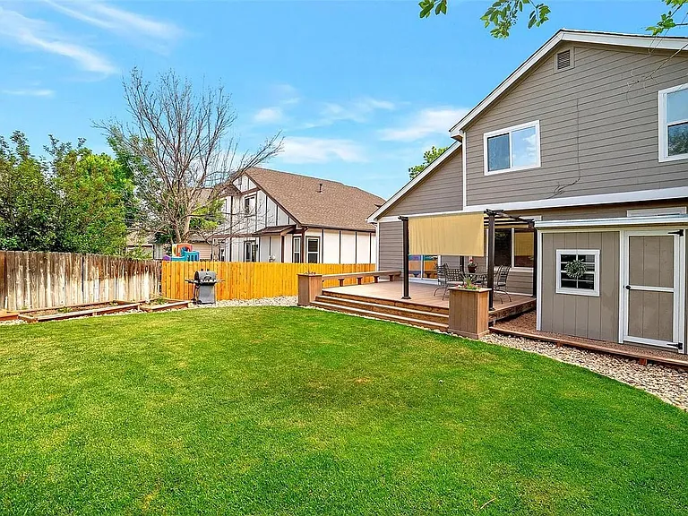 11329 Haswell Dr — Photo 3