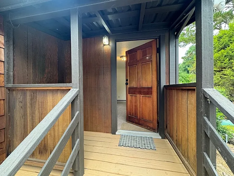 2437 Ridgewood Dr — Photo 29