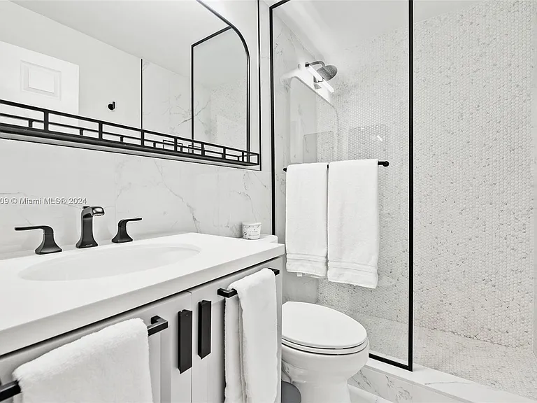 888 Brickell Key Dr #907 — Photo 7