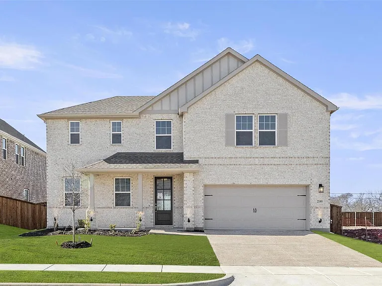 2109 Hibiscus Ln — Photo 1