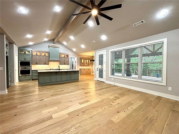 2nd image of 12116 Robinwood Dr