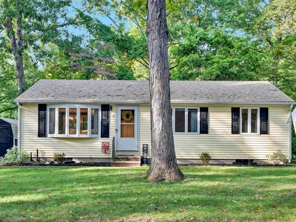 11 Hurd Bridge Road, Clinton, CT 06413