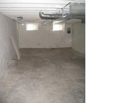 5th image of 3233 Texas Ave