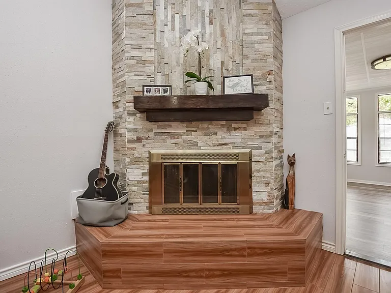 2722 Amaranth Dr — Photo 10