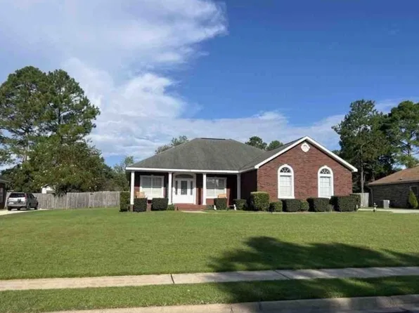 129 Lakeside Dr, Dothan, AL 36301