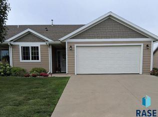 1115 N Valley View Rd, Sioux Falls, SD 57107