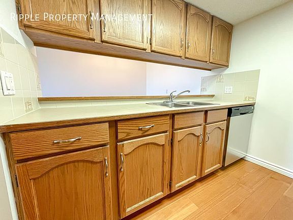 3rd image of 2011 E University Dr NW #804