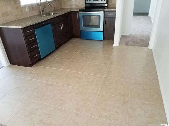 5th image of 3171 W Hillsdale Dr