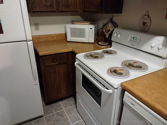 3rd image of 1389 E 142nd St