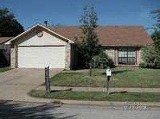 3809 Hackberry Ln, Bedford, TX 76021
