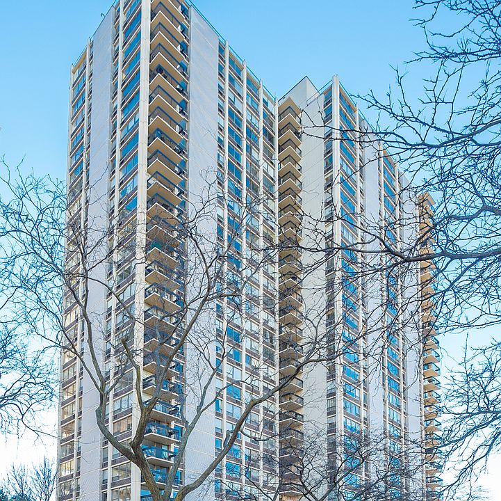 1st image of 1360 N Sandburg Ter APT 2904C