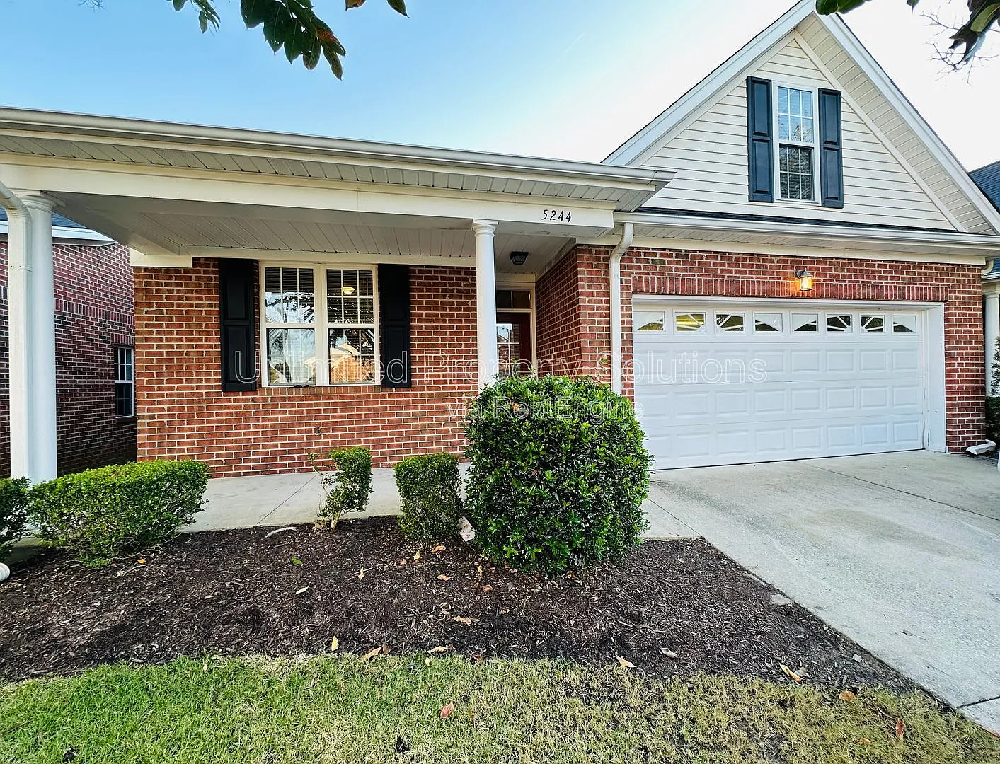 3 bed, 2.0 bath, 1716 sqft, $2,800 — Photo 1