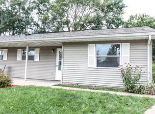 1011 Adams Ct, Fairfield, IA 52556