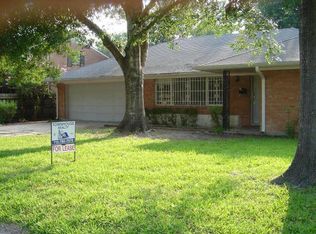 2001 Potomac Dr, Houston, TX 77057