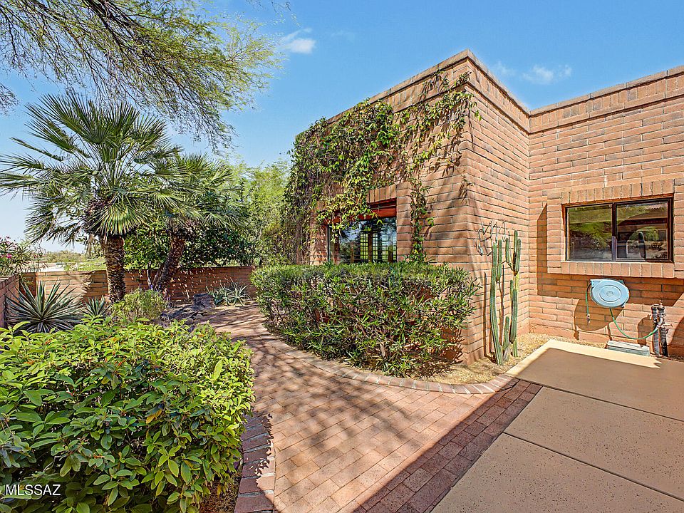 1st image of 2025 W Ashbrook Dr