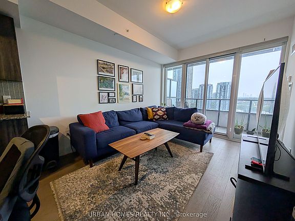 5th image of 30 Shore Breeze Dr #1512