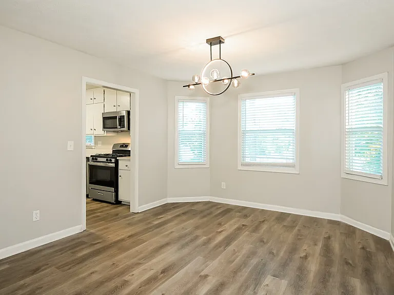 2104 Watercrest Cir — Photo 6