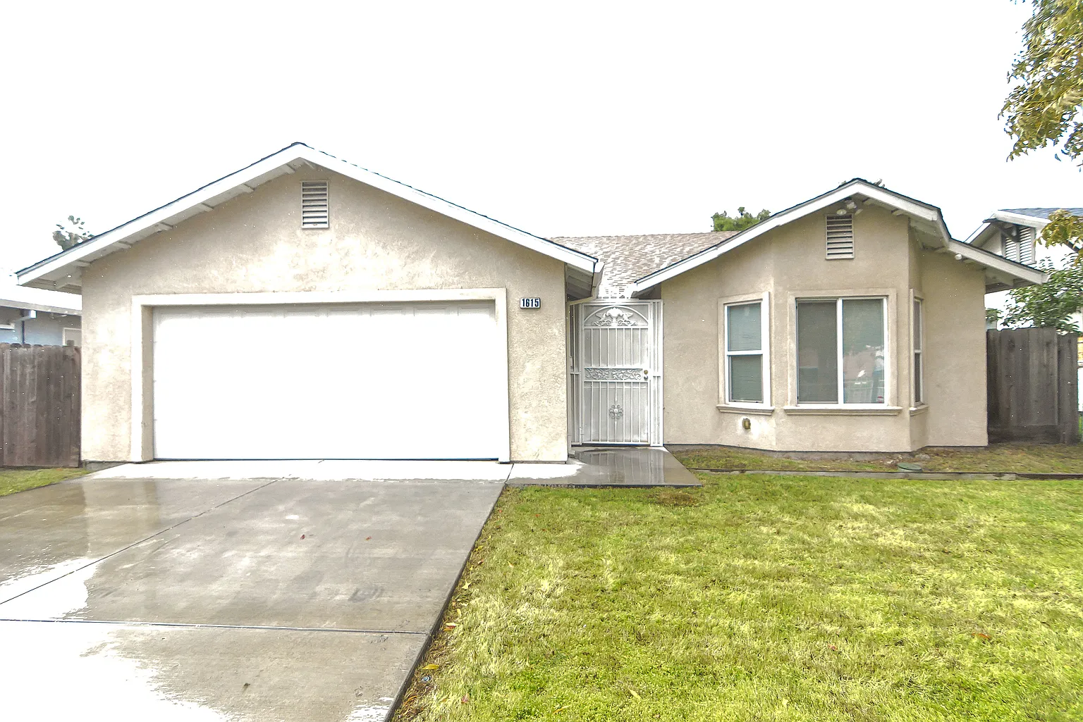 1615 N West Ln photo 1