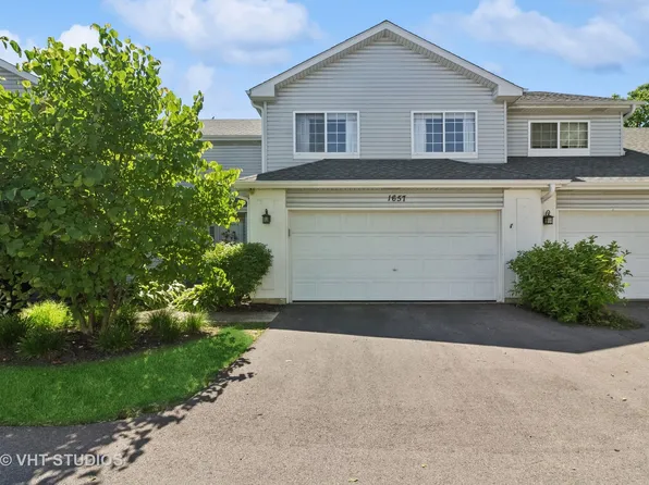 1657 Waterford Rd, North Aurora, IL 60542