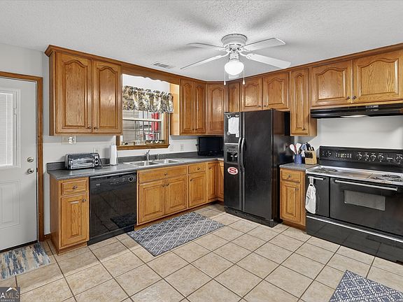 5th image of 241 Waters Station Rd