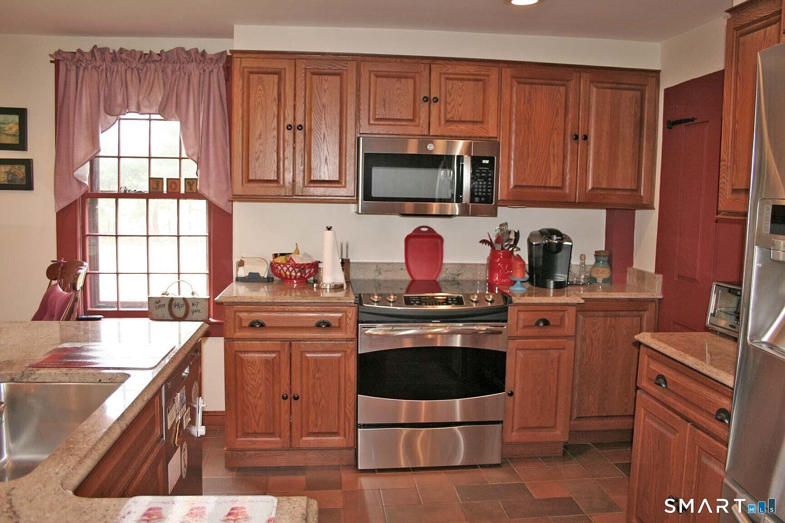 355 Wall St, Hebron, CT — photo 12
