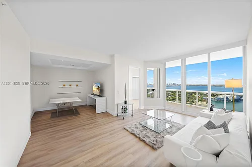 4775 Collins Ave #Penthouse 4306 Photo 1
