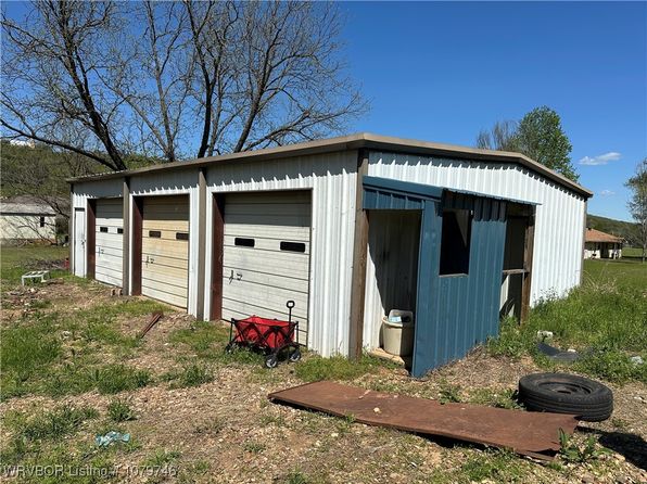 1416 N Roseville St, Altus, AR 72821