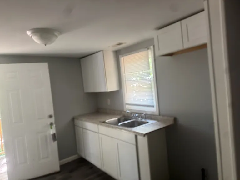140 Thorne Rd — Photo 5