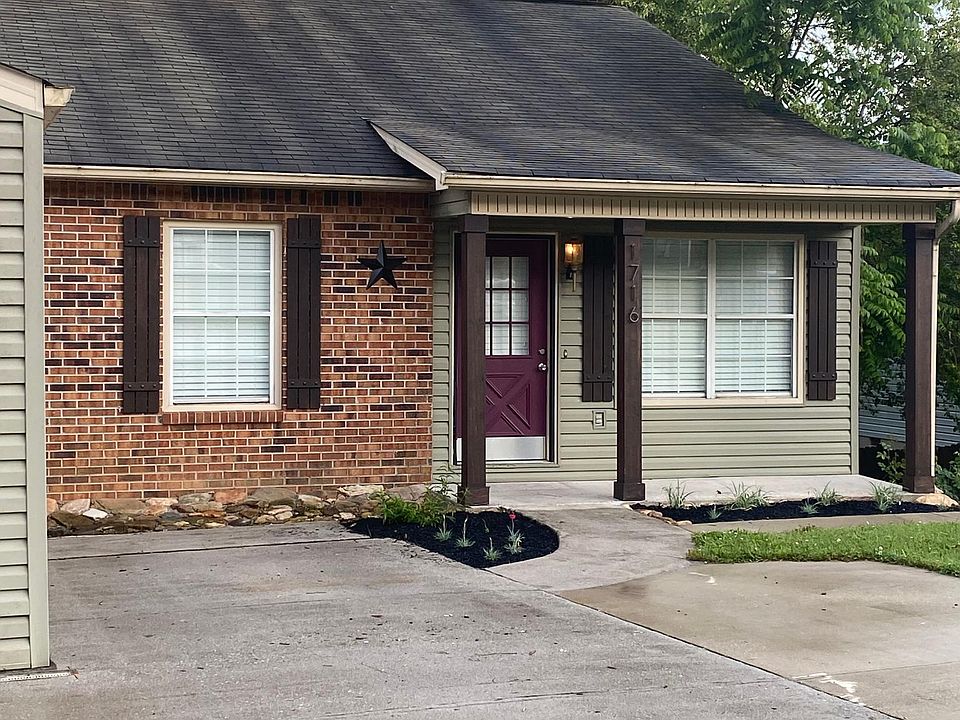 1st image of 1716 Woodpointe Dr #A
