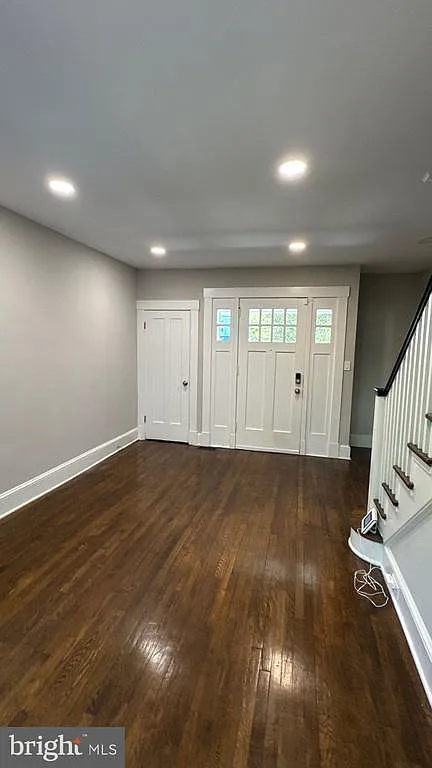 3 bed, 1.5 bath, 1175 sqft, $2,800 — Photo 4