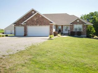 14 Mitch Ln, Silex, MO 63377