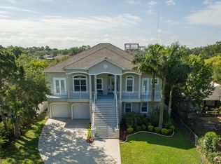3208 Bluff Blvd, Holiday, FL 34691