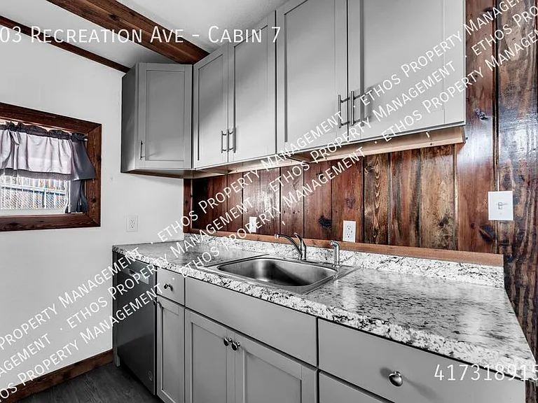 203 Recreation Ave #7 — Photo 8