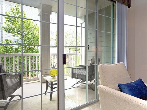 Large balcony for outdoor enjoyment