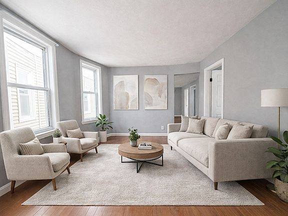 3rd image of 37 Maverick St