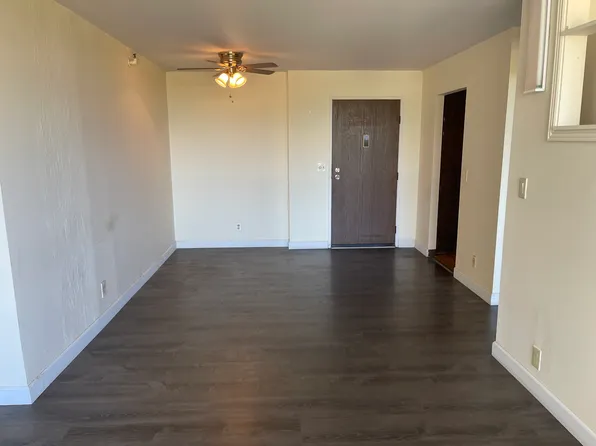 801 Franklin St APT 420, Oakland, CA 94607