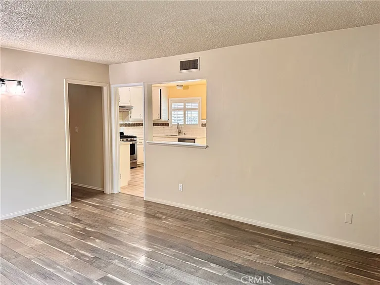 2312 Connor Ave — Photo 4