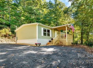 462 Beaver Creek Rd, Spruce Pine, NC 28777