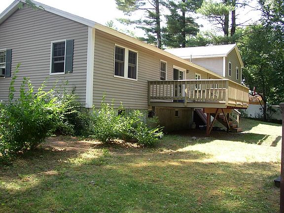 3rd image of 30 Castlewood Dr