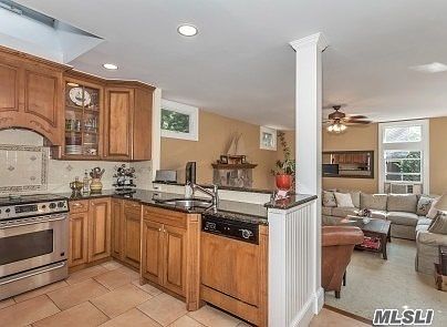 3rd image of 440 Brooklyn Blvd