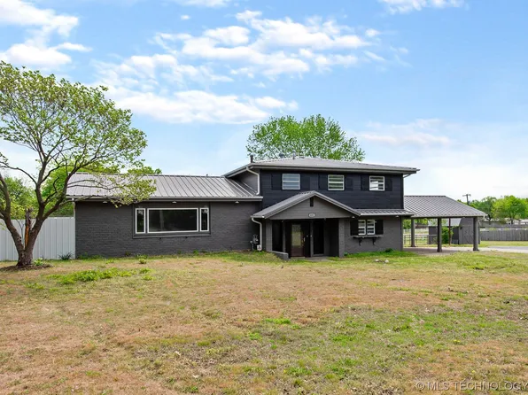 601 S Hall Ave, Wagoner, OK 74467